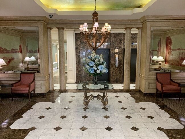 Building Photo - sp077