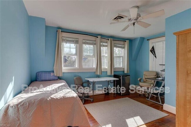 Building Photo - 1146 Rockbridge Ave