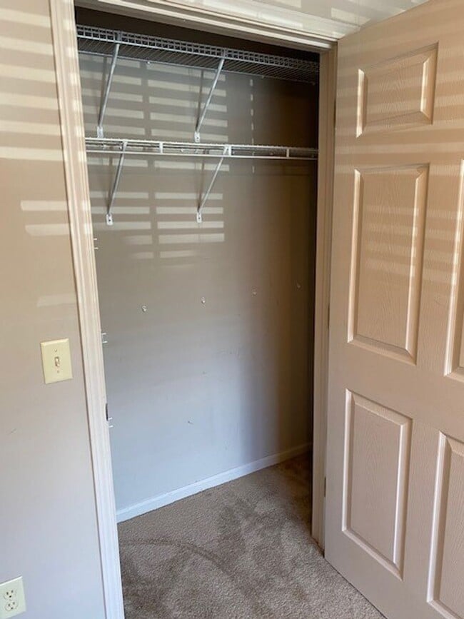 Building Photo - Cozy 2 Bed 2 Bath Condo Available Fall 2025!