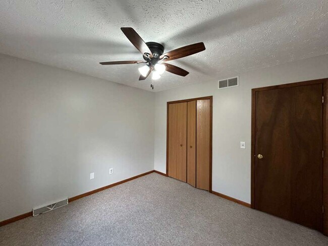 Building Photo - Beautiful 3-Bedroom, 2-Bath Home in the Heart of Painesville