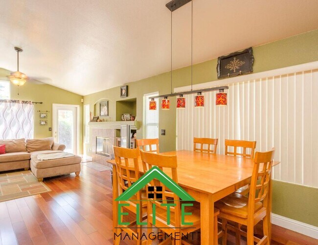 Building Photo - Charming 3-Bedroom Home in Prime Elk Grove...