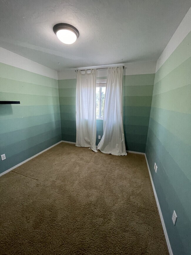 Building Photo - 209 Interlochen Ln