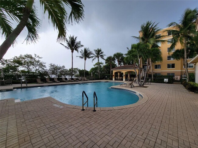 Building Photo - 400 Scotia Dr