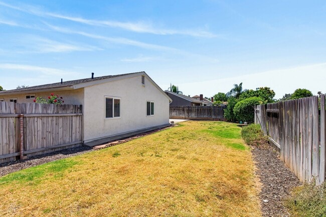 Building Photo - 263 Greenbriar Ct