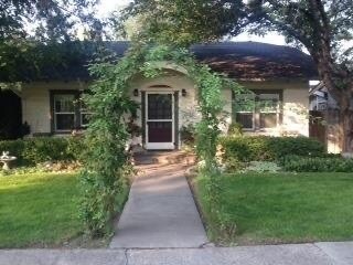 Primary Photo - 157 8th Ave N