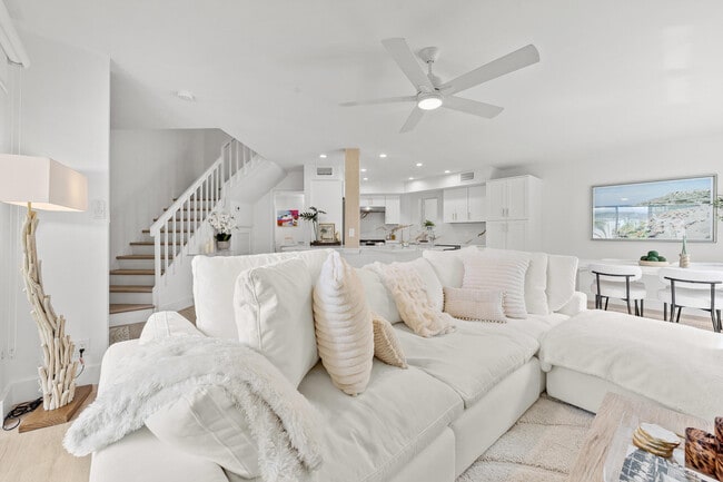 Building Photo - 288 Seabreeze Cir