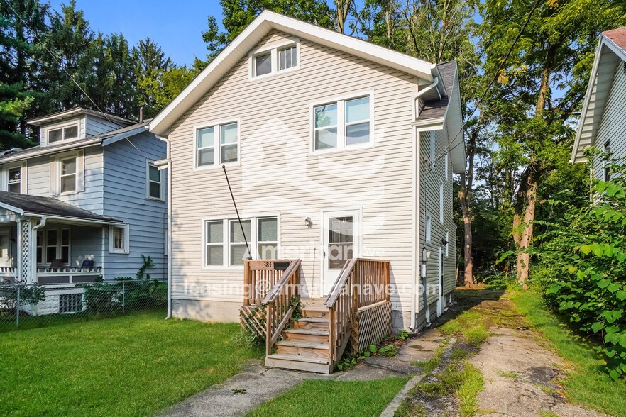 Building Photo - 384 Grace Ave