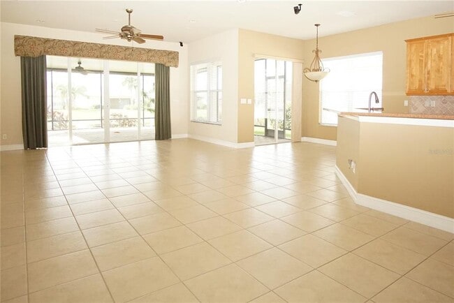 Building Photo - 4922 Sandy Brook Cir