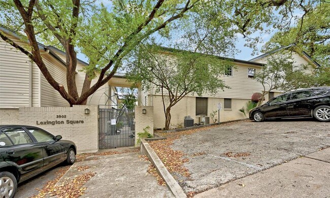 Building Photo - 3902 Peterson Ave