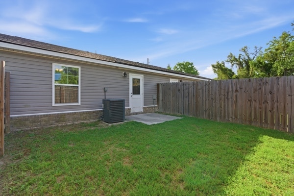 Building Photo - 34 Pine St