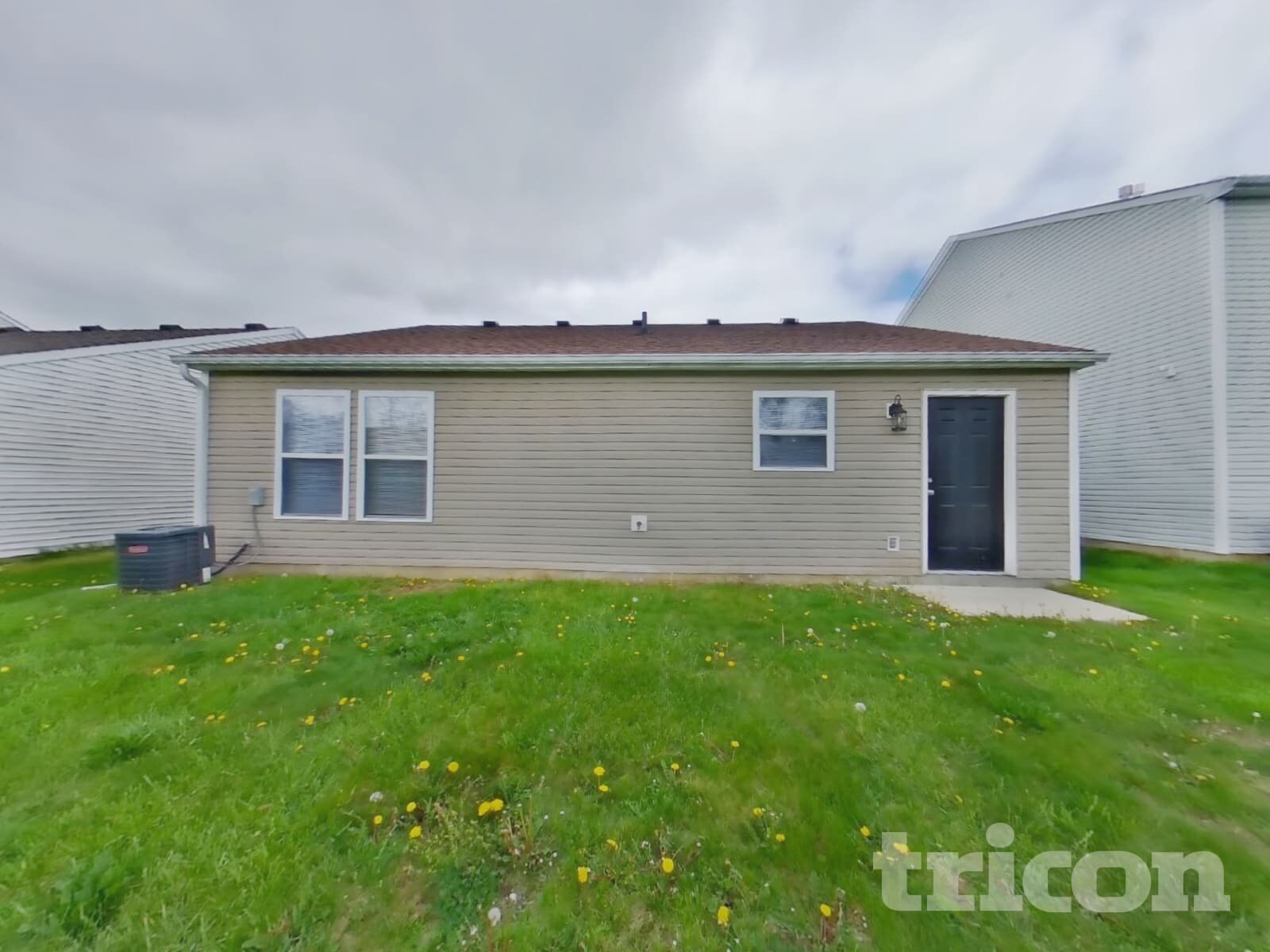 Building Photo - 1905 Blue Pine Ln