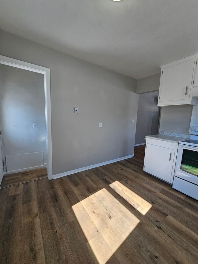 Building Photo - There is a $25 fee per application and everyone over 18 needs to fill out their own application.