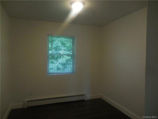 Building Photo - 28 Marshall Dr