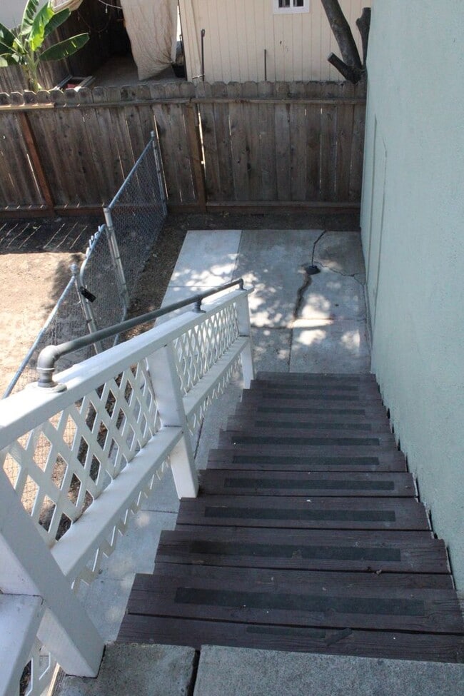 Building Photo - *MOVE IN SPECIAL-HALF OFF!* - Upstairs 1 Bedroom, 1 Bathroom Unit in Antioch with Yard and Storag...