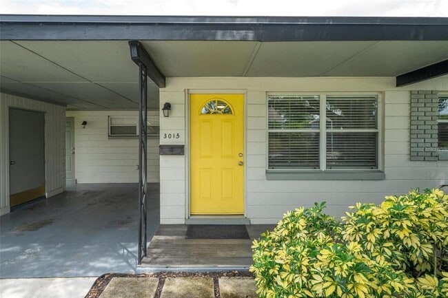 Building Photo - 3015 Tampico Dr