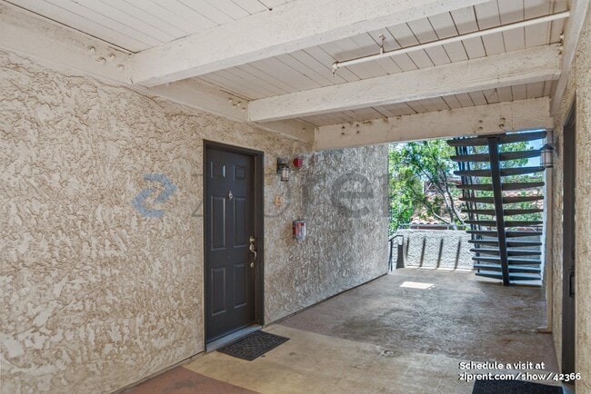 Building Photo - 880 E Fremont Ave