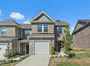 Building Photo - 7136 Mapleside Ln