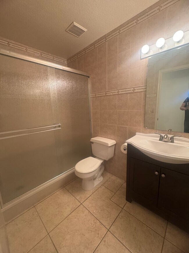 Building Photo - Beautiful Woodland Home - Fresh Off the Ma...