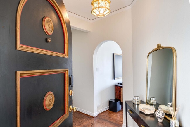 Building Photo - 3689 Fillmore St