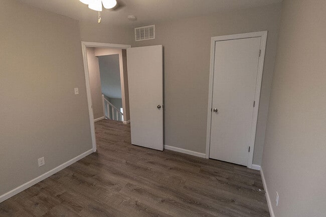 Building Photo - 7300 N Moberly Dr