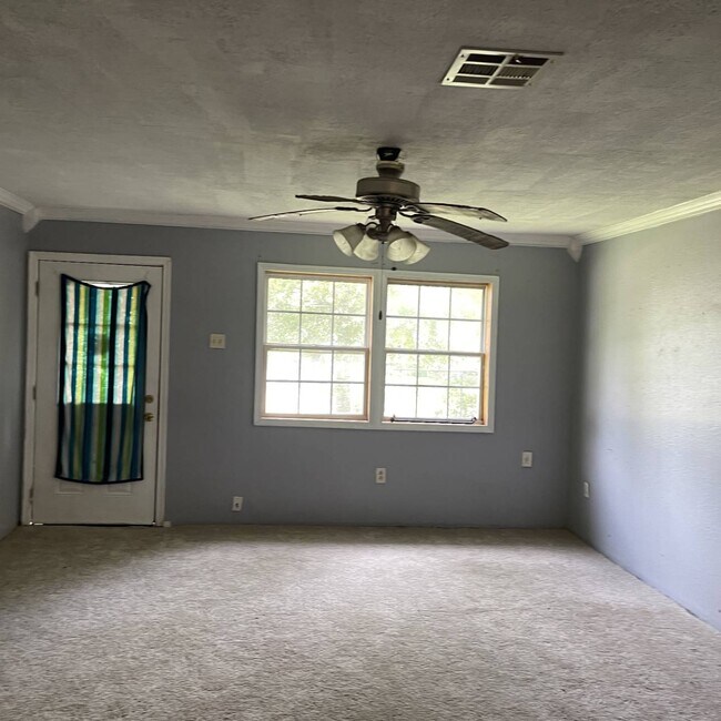 Building Photo - 20455 Perrilloux Rd