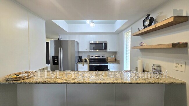 Building Photo - 4279 Island Cir