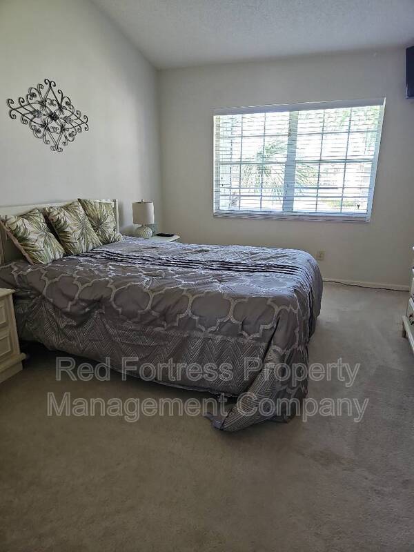 Building Photo - 14977 River Edge Ct