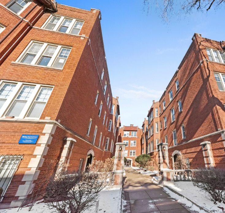 Building Photo - 540 W Aldine Ave