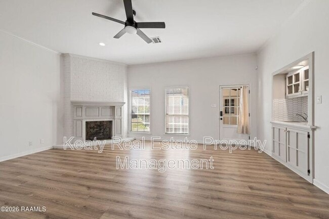 Building Photo - 313 Wallingsford Cir