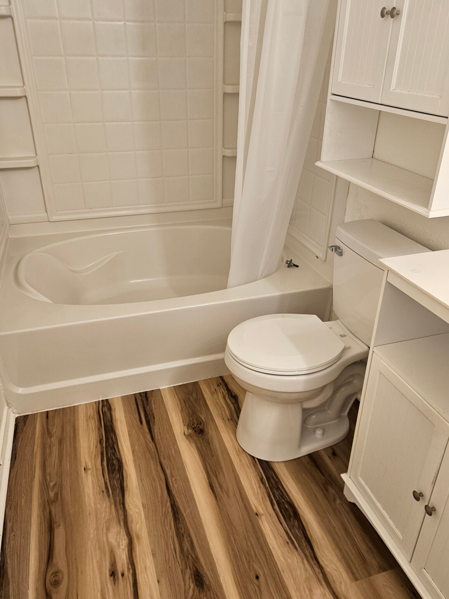 Master Bathroom - 224 Capistrano Dr