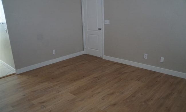 Building Photo - 5156 Silent Valley Ct