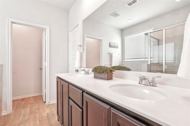 Building Photo - 9000 HUXLEY Dr