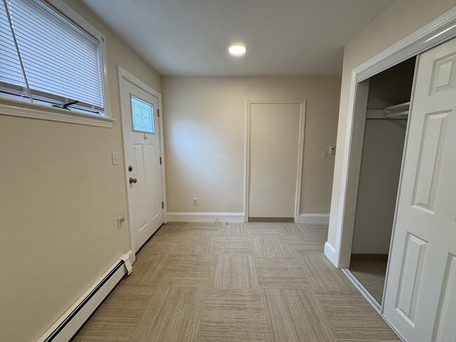 Building Photo - 104 Church St