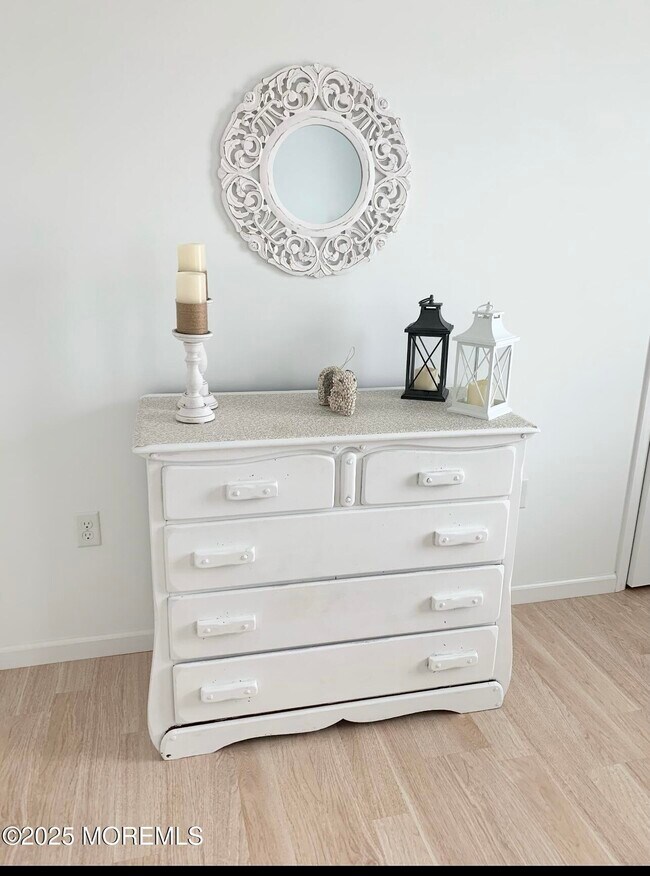 Building Photo - 7 Princeton Ave