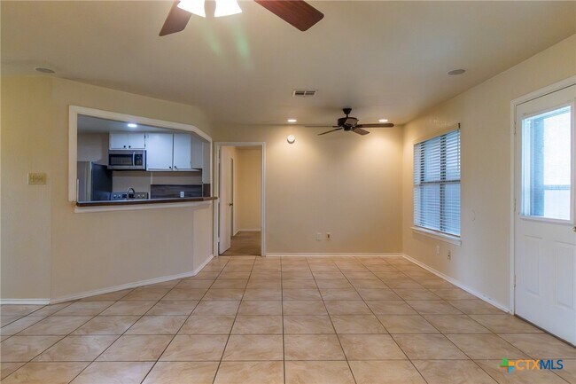 Building Photo - 4406 Bowles Dr
