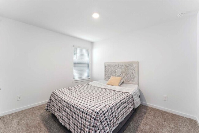 Building Photo - 31710 Carlisle Cv Ct