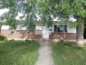 Building Photo - 910 37th St