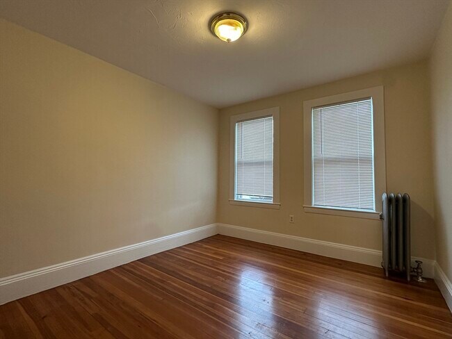 Building Photo - 56 Prentiss St