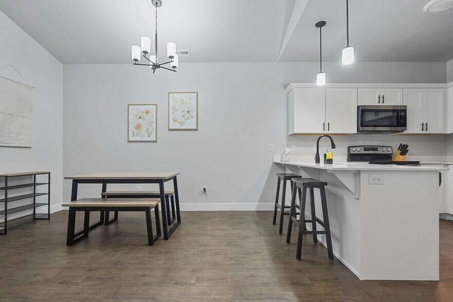 Primary Photo - 3715 W 1480 N