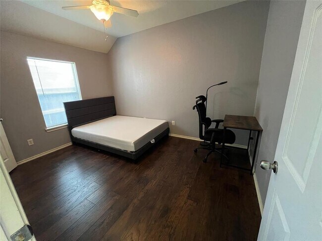 Building Photo - 7806 Crystal Moon Dr