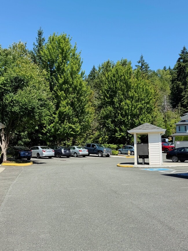 Building Photo - 4704 Mill Pond Dr SE