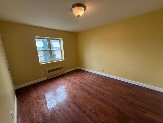 Building Photo - 63-11 110th St