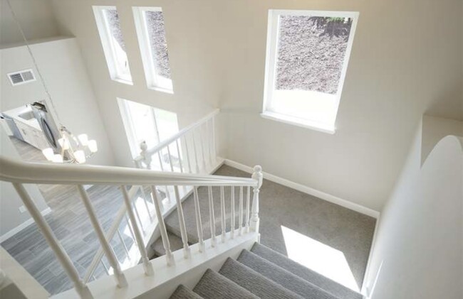 Building Photo - 10834 Corte Playa Majorca