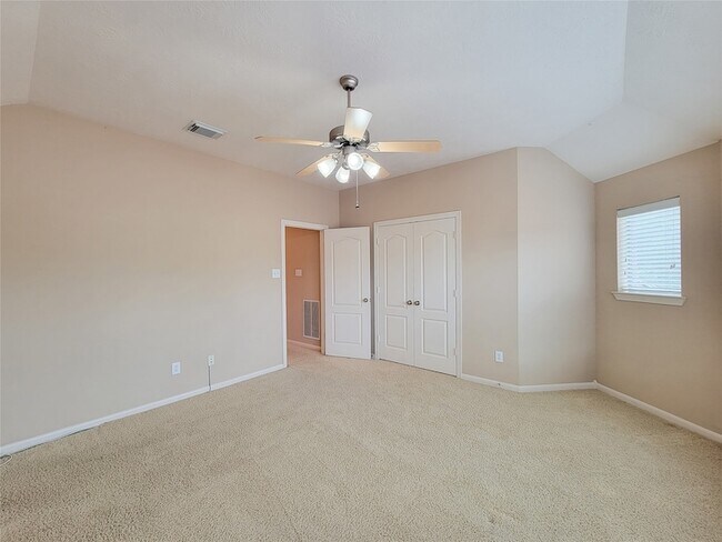 Building Photo - 206 Whispering Ridge Terrace