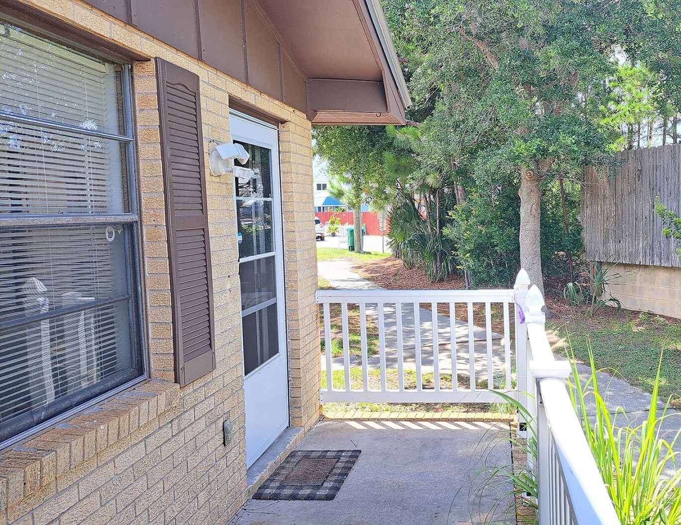 Building Photo - 3909 Ocean View Dr