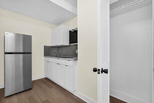 Building Photo - 45 NW 48th St