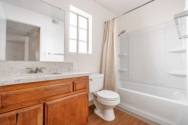 Building Photo - Modern 2-Bed, 2-Bath Retreat in the Heart of Covina