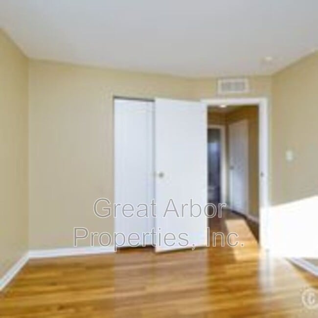 Building Photo - 1062 Rambling Rd