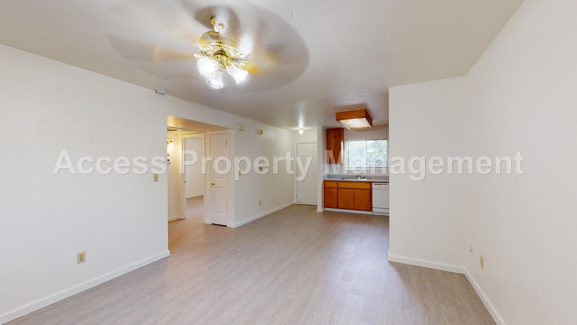 Building Photo - 114 Baker St