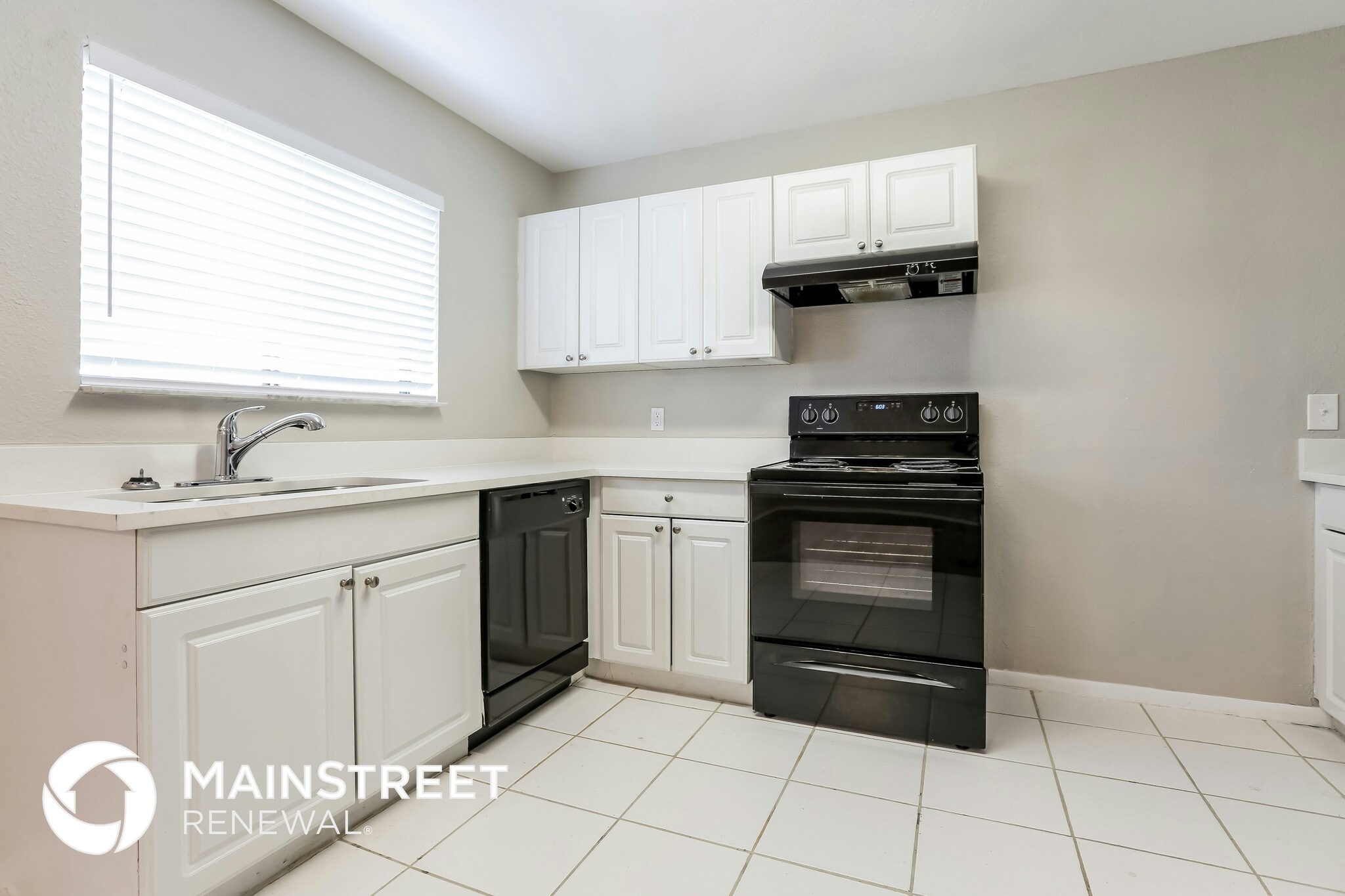 Building Photo - 7509 Mesa St